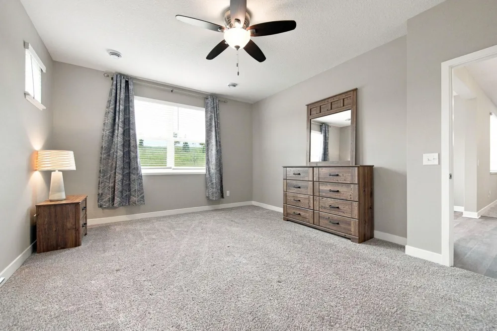 18370 Hamby Way Lakeville, MN 55044