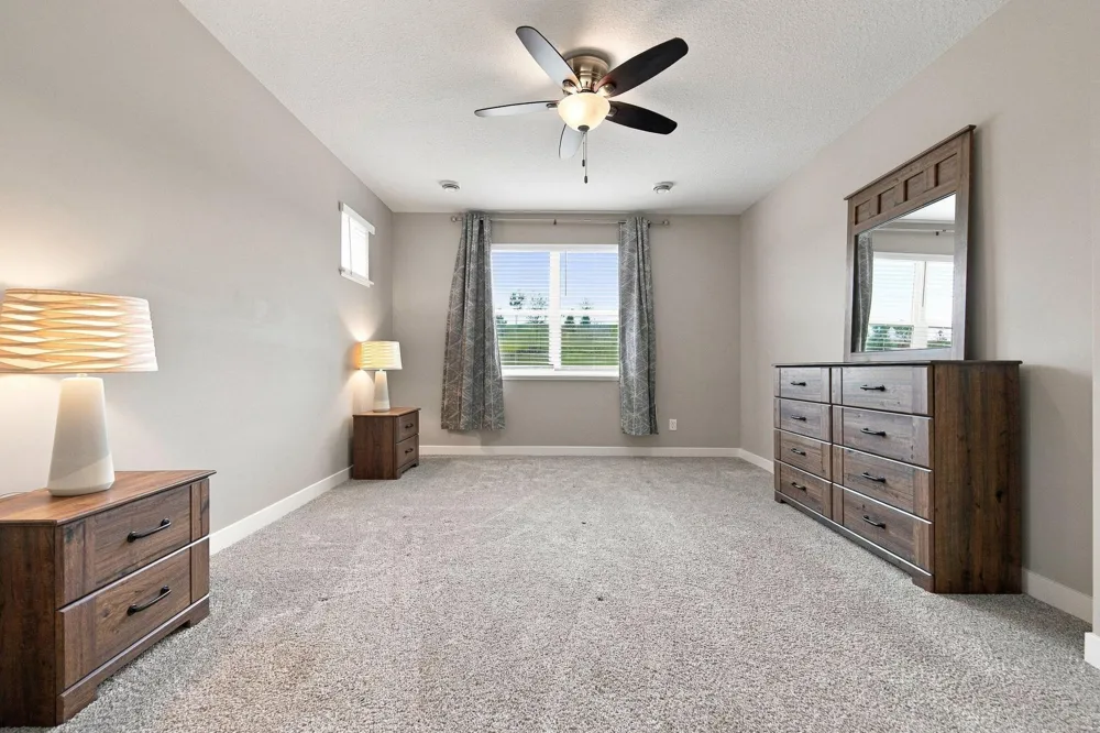 18370 Hamby Way Lakeville, MN 55044