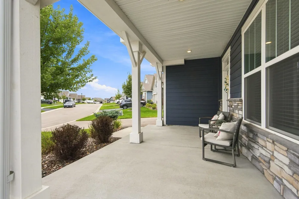 18370 Hamby Way Lakeville, MN 55044