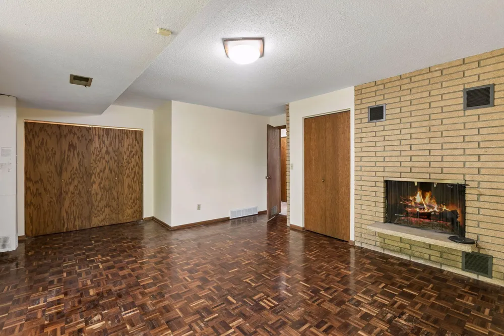 2700 Kyle Avenue Golden Valley, MN 55422