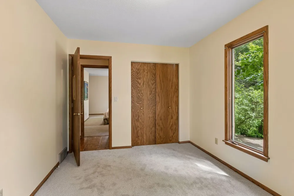 2700 Kyle Avenue Golden Valley, MN 55422