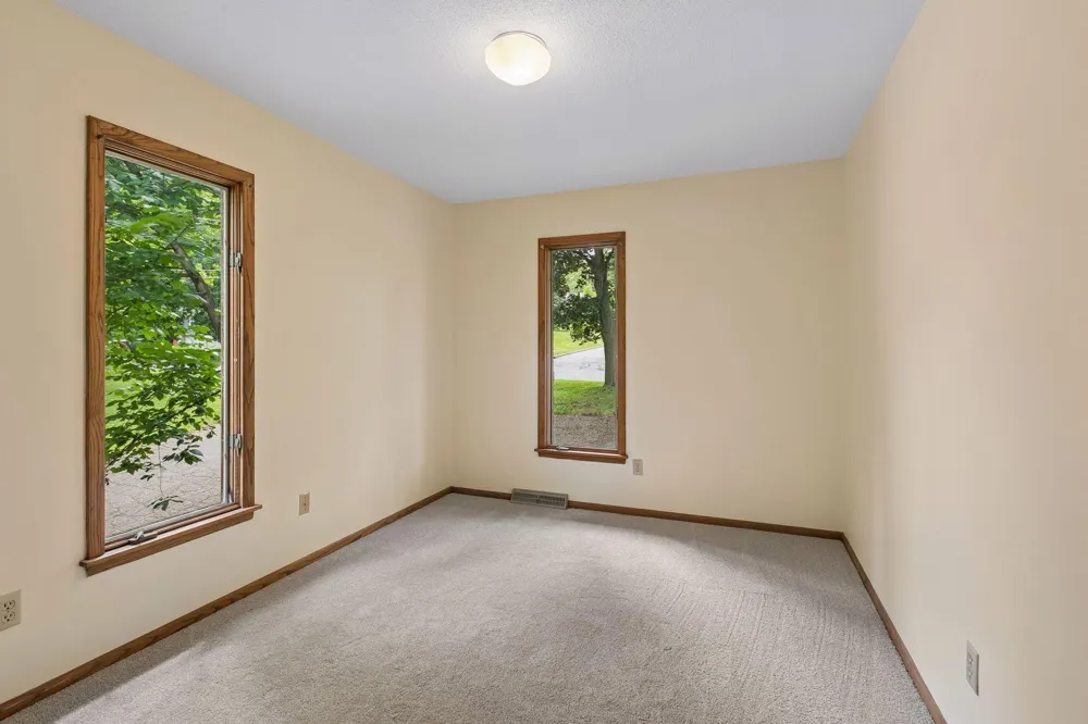 2700 Kyle Avenue Golden Valley, MN 55422