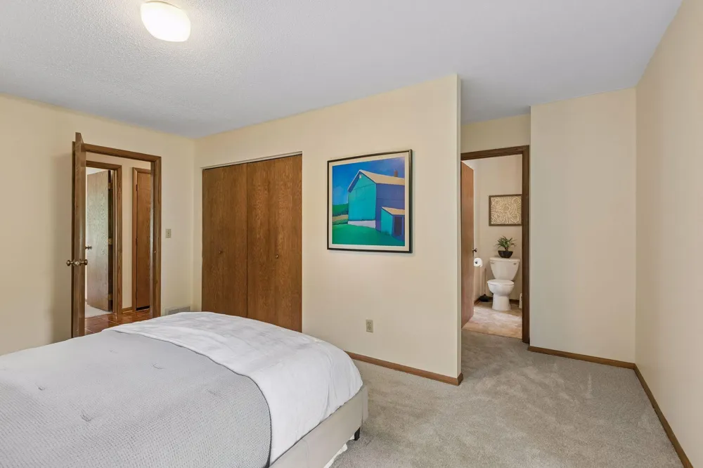 2700 Kyle Avenue Golden Valley, MN 55422