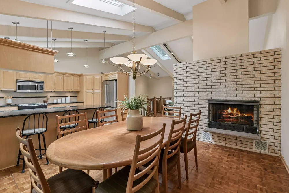 2700 Kyle Avenue Golden Valley, MN 55422