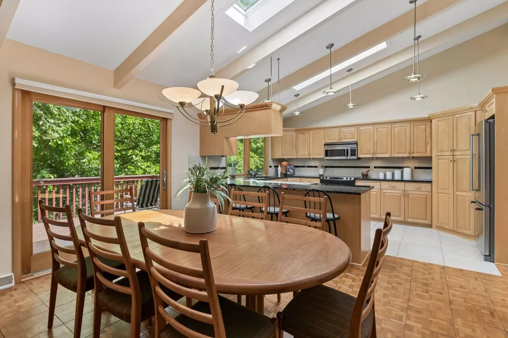2700 Kyle Avenue Golden Valley, MN 55422