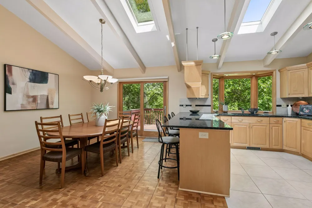 2700 Kyle Avenue Golden Valley, MN 55422