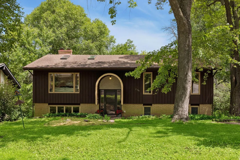 2700 Kyle Avenue Golden Valley, MN 55422