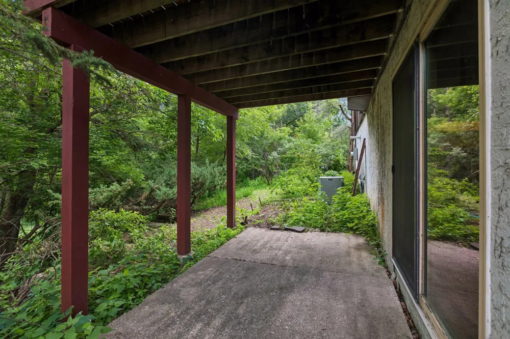 2700 Kyle Avenue Golden Valley, MN 55422