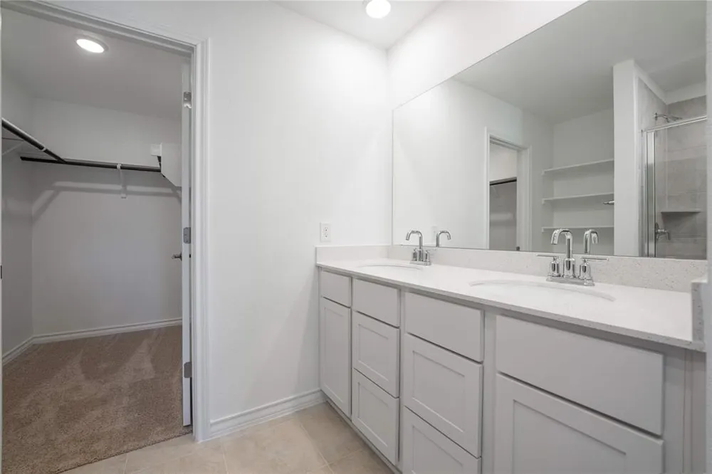 103 W Thurman Holt Road Hutto, TX 78634