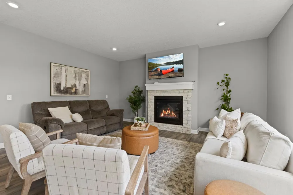 12677 Ardmore Avenue Rosemount, MN 55068