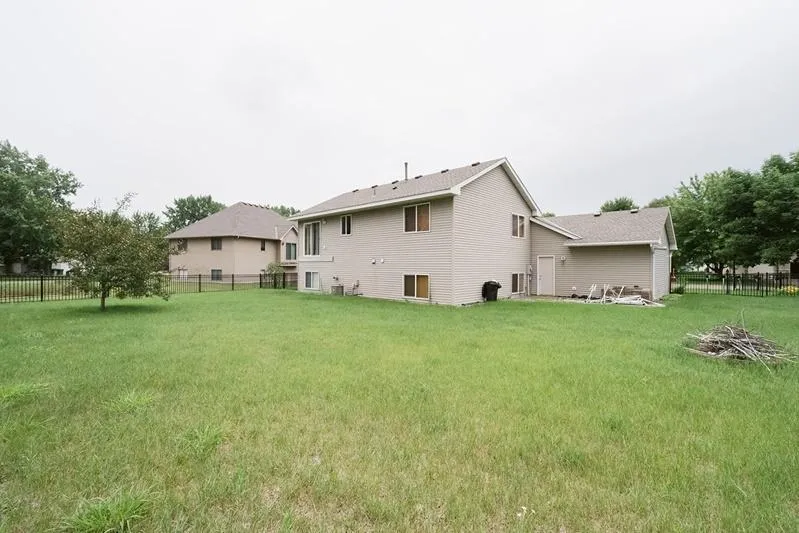 13474 Forrest Drive Becker, MN 55308