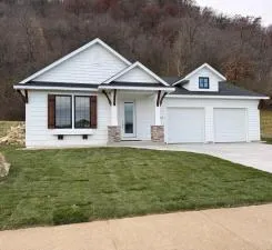2563 Clubhouse Drive Lake City, MN 55041