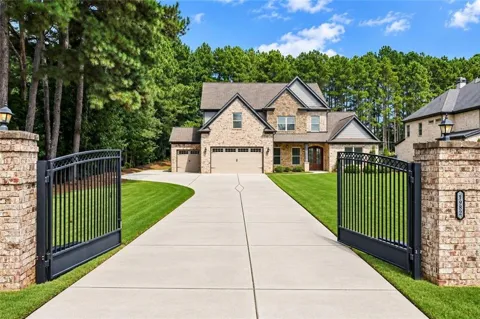 1982 Old Peachtree Road NE