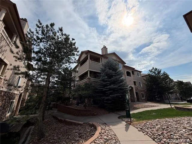 8456 S Hoyt Way #308 Littleton, CO 80128