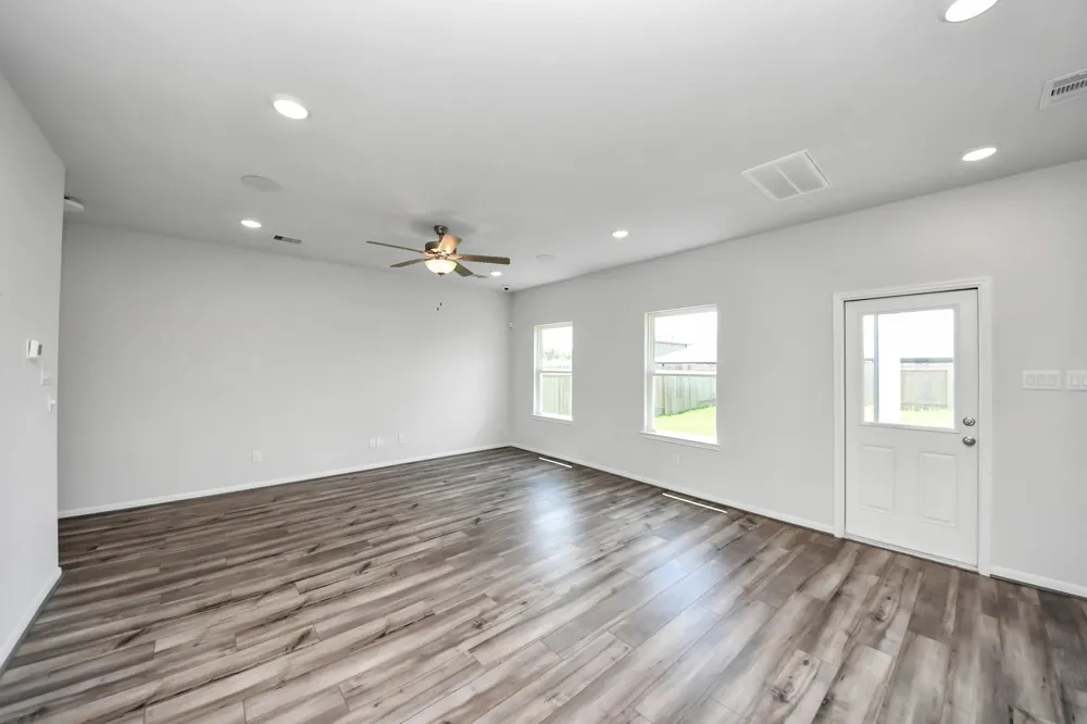 25666 Roy Rogers Road Splendora, TX 77372