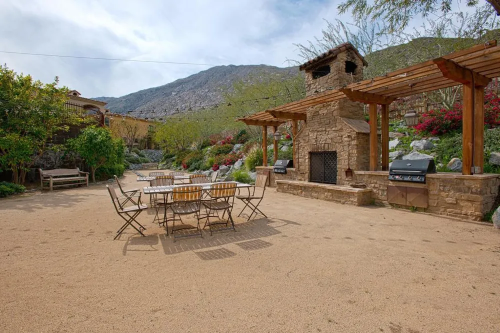 318 Villaggio E Palm Springs, CA 92262