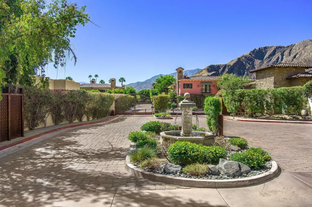 318 Villaggio E Palm Springs, CA 92262