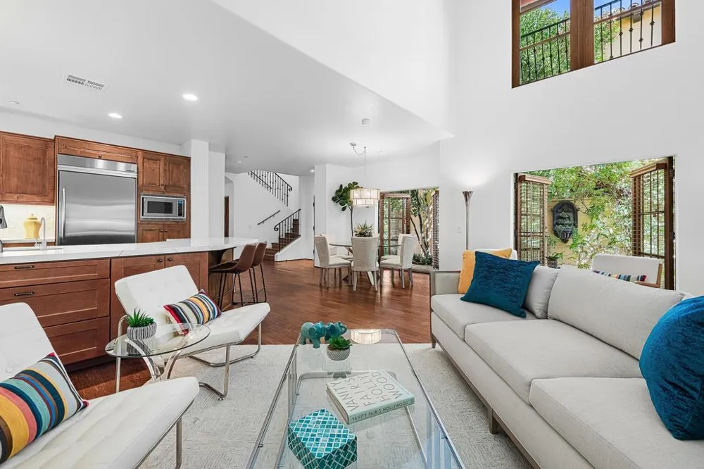 318 Villaggio E Palm Springs, CA 92262