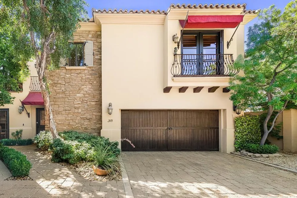 318 Villaggio E Palm Springs, CA 92262