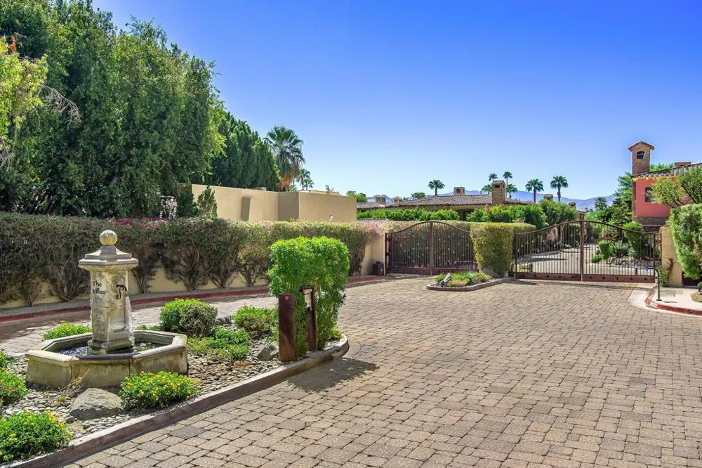 318 Villaggio E Palm Springs, CA 92262