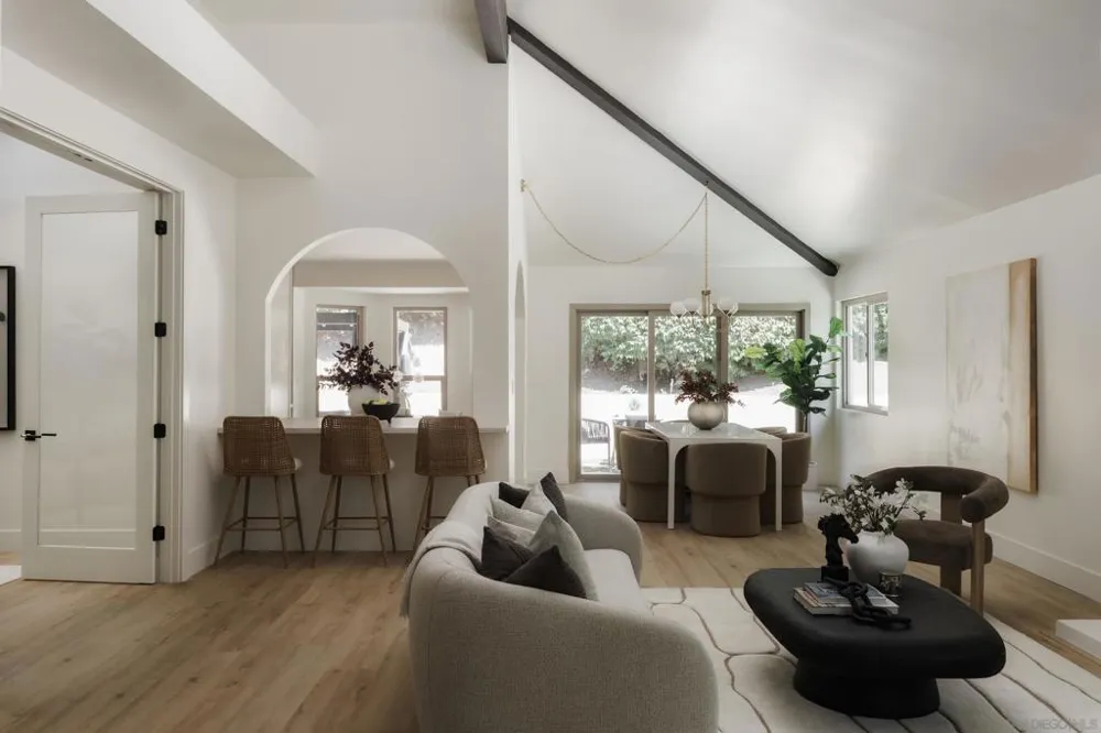 1642 Via Barlovento San Marcos, CA 92078