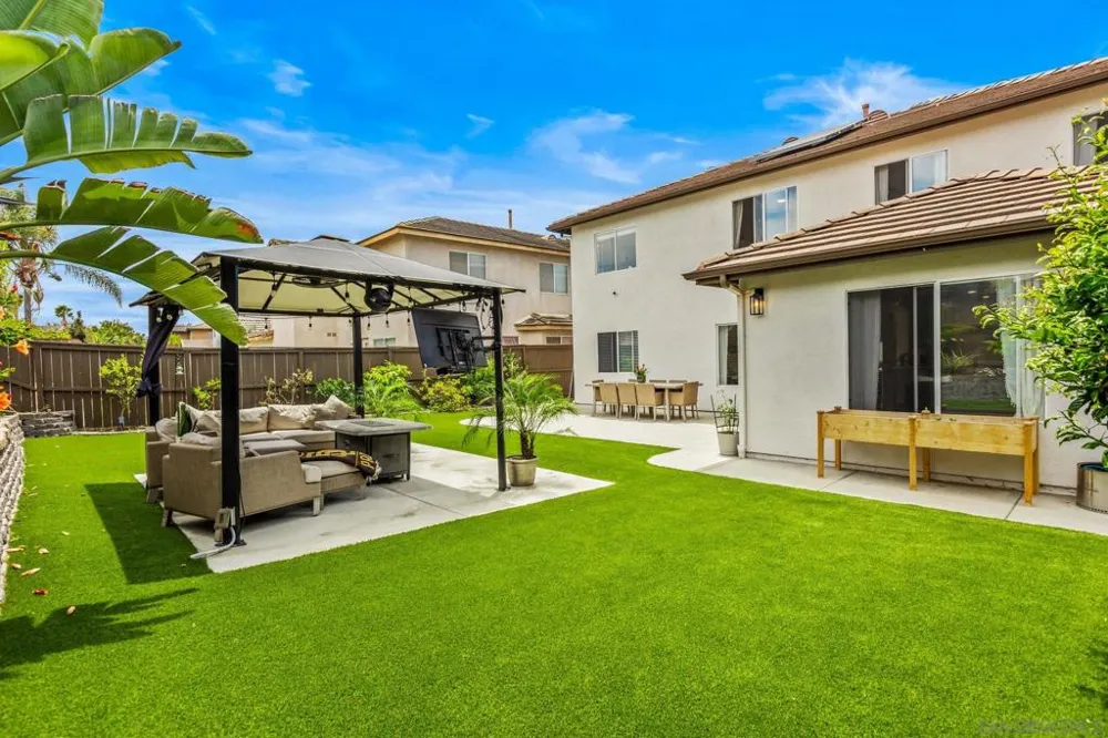 1616 Rd San Diego, CA 91913