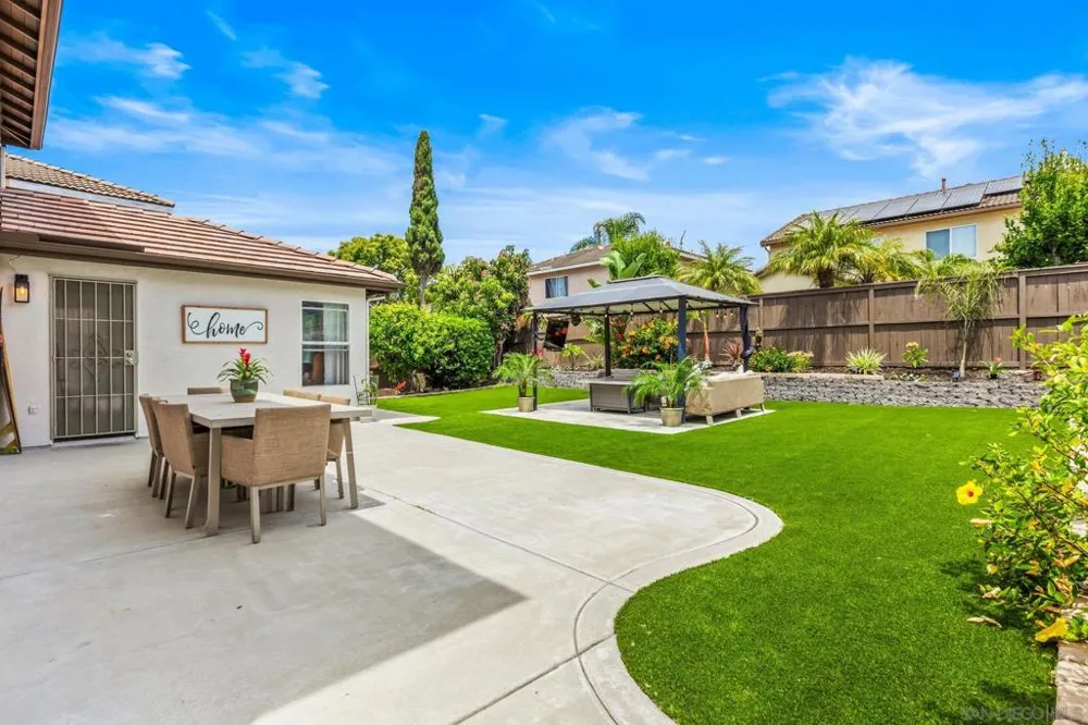 1616 Rd San Diego, CA 91913