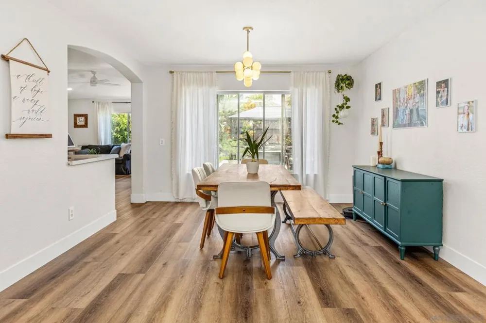 1616 Rd San Diego, CA 91913