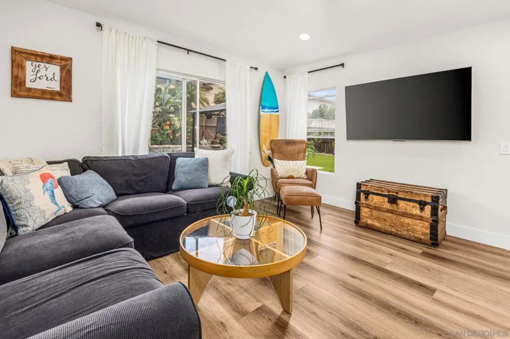 1616 Rd San Diego, CA 91913