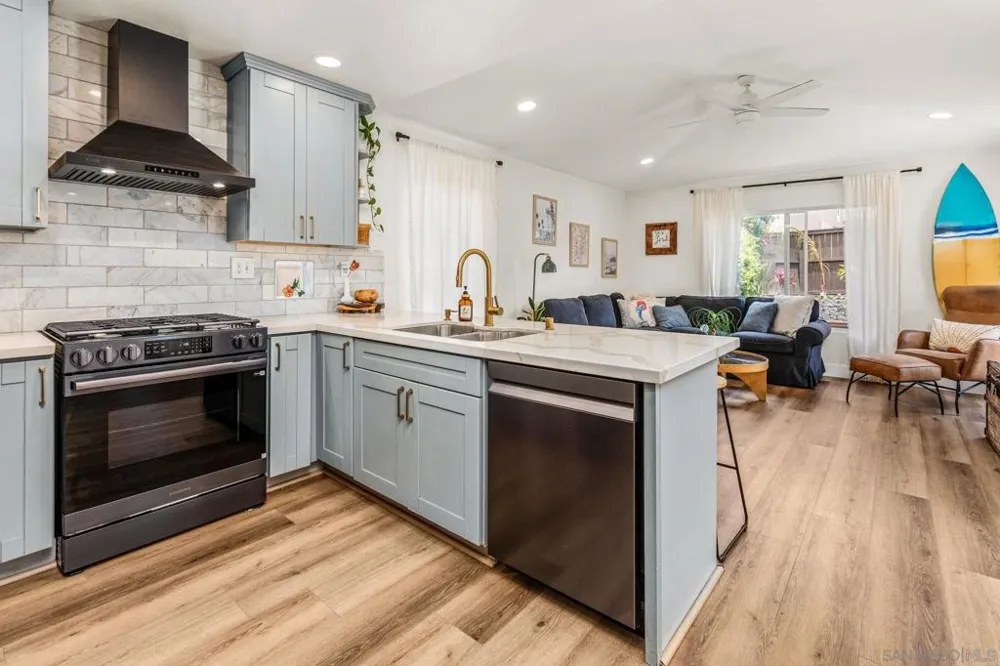 1616 Rd San Diego, CA 91913