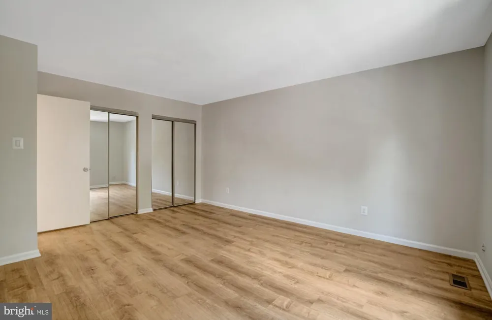 8847 WINDING HOLLOW WAY Springfield, VA 22152