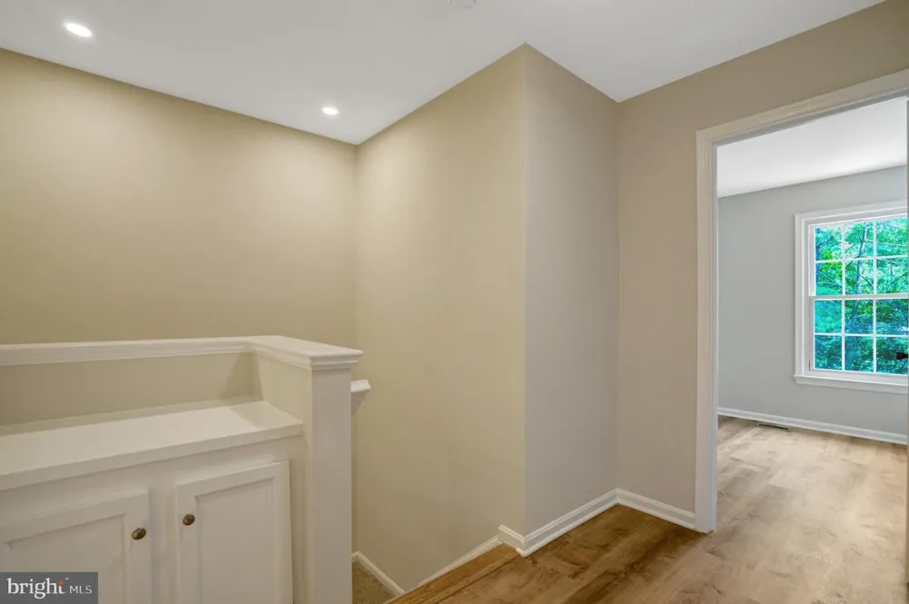 8847 WINDING HOLLOW WAY Springfield, VA 22152