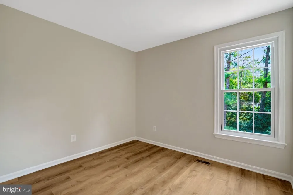 8847 WINDING HOLLOW WAY Springfield, VA 22152