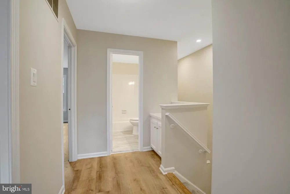 8847 WINDING HOLLOW WAY Springfield, VA 22152
