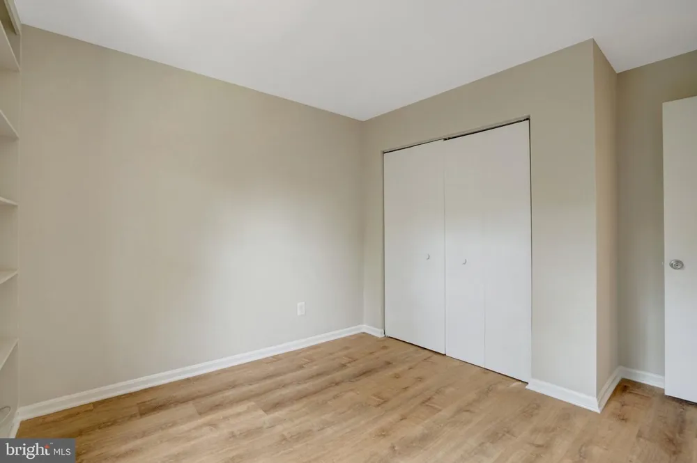 8847 WINDING HOLLOW WAY Springfield, VA 22152