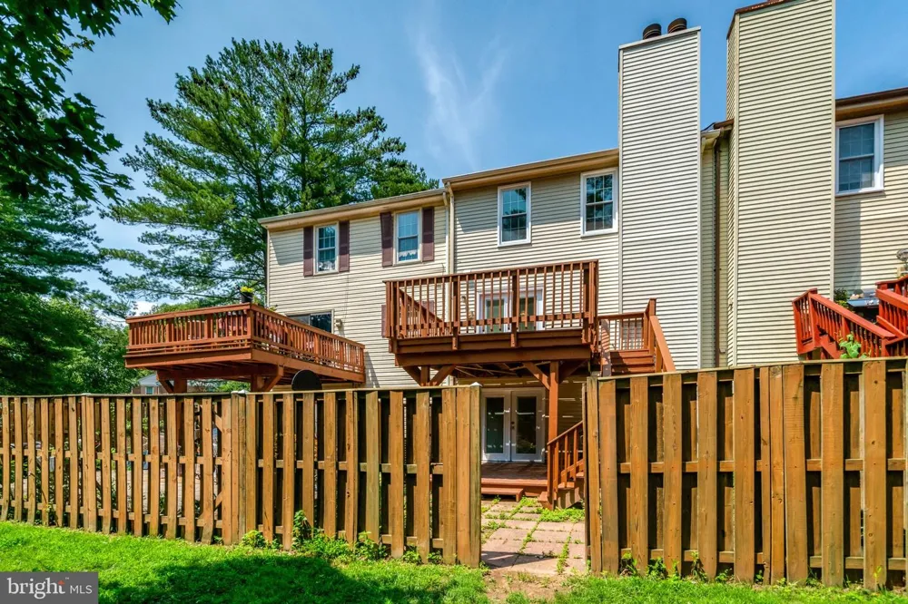 8847 WINDING HOLLOW WAY Springfield, VA 22152
