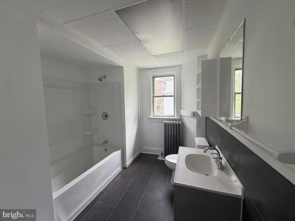202 9TH STREET Pottsville, PA 17901