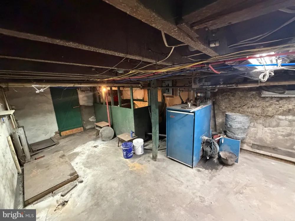 202 9TH STREET Pottsville, PA 17901