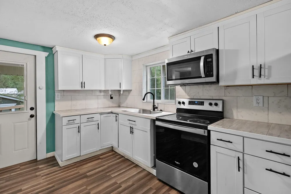 1209 John Street Kalamazoo, MI 49001