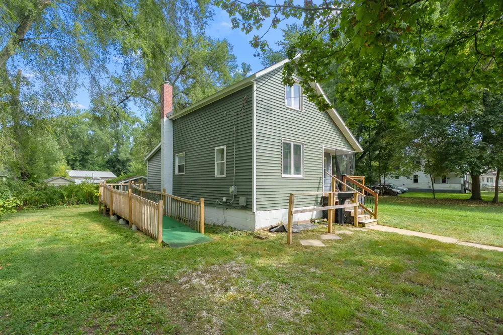 1209 John Street Kalamazoo, MI 49001