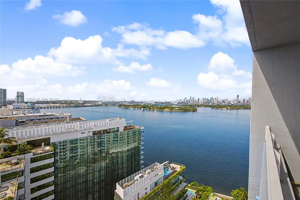 1330 West Ave #2412 Miami Beach, FL 33139