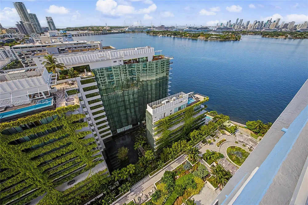 1330 West Ave #2412 Miami Beach, FL 33139