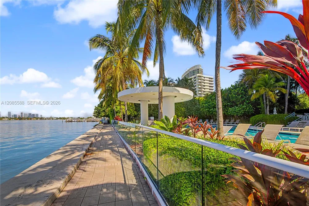 1330 West Ave #2412 Miami Beach, FL 33139