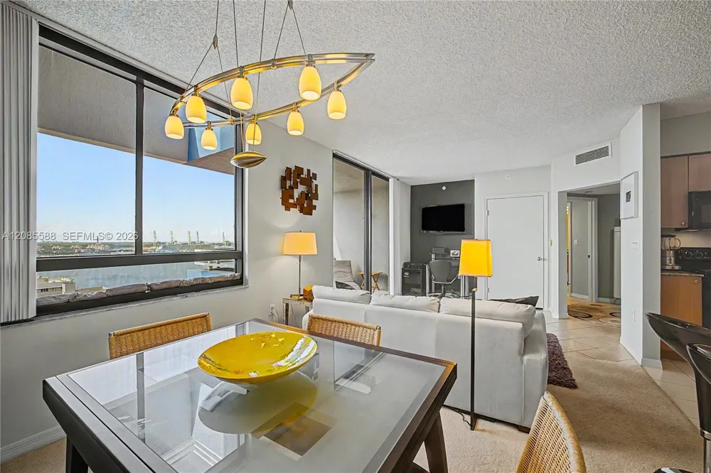 1330 West Ave #2412 Miami Beach, FL 33139