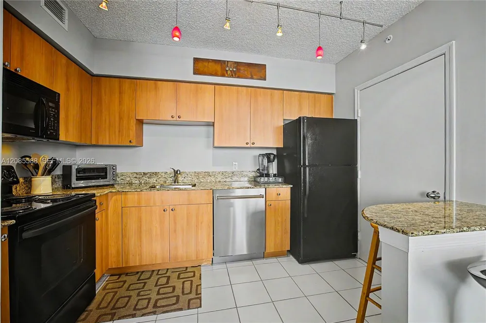 1330 West Ave #2412 Miami Beach, FL 33139