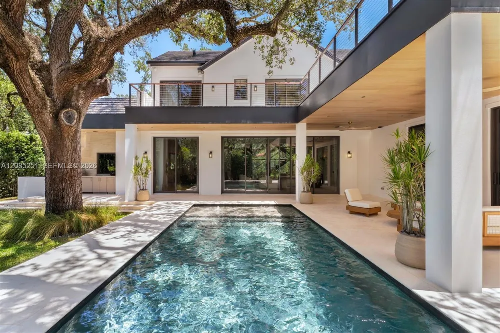 418 Castania Ave Coral Gables, FL 33146