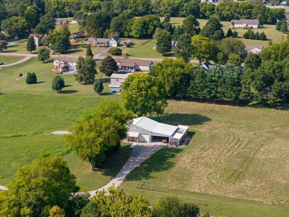 3017 Abigail Ln Columbia, TN 38401