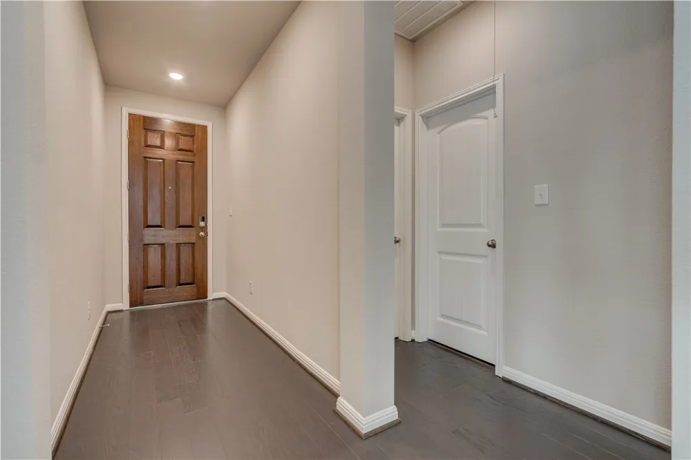2504 Hat Bender Loop Round Rock, TX 78664