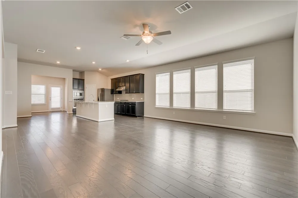 2504 Hat Bender Loop Round Rock, TX 78664