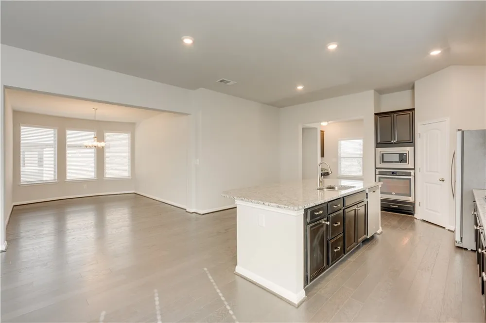 2504 Hat Bender Loop Round Rock, TX 78664